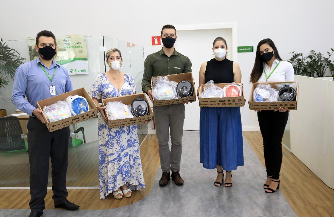 COVID-19:Sicredi doa máscaras de ventilação VNI para a prefeitura de Tibagi