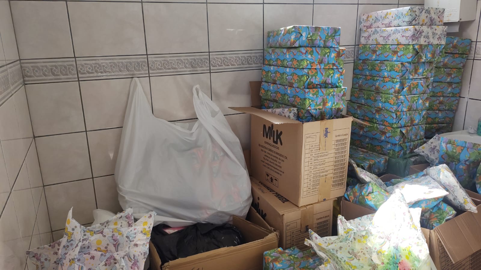 Prefeitura de Tibagi entrega mais de 650 presentes para crianças neste natal