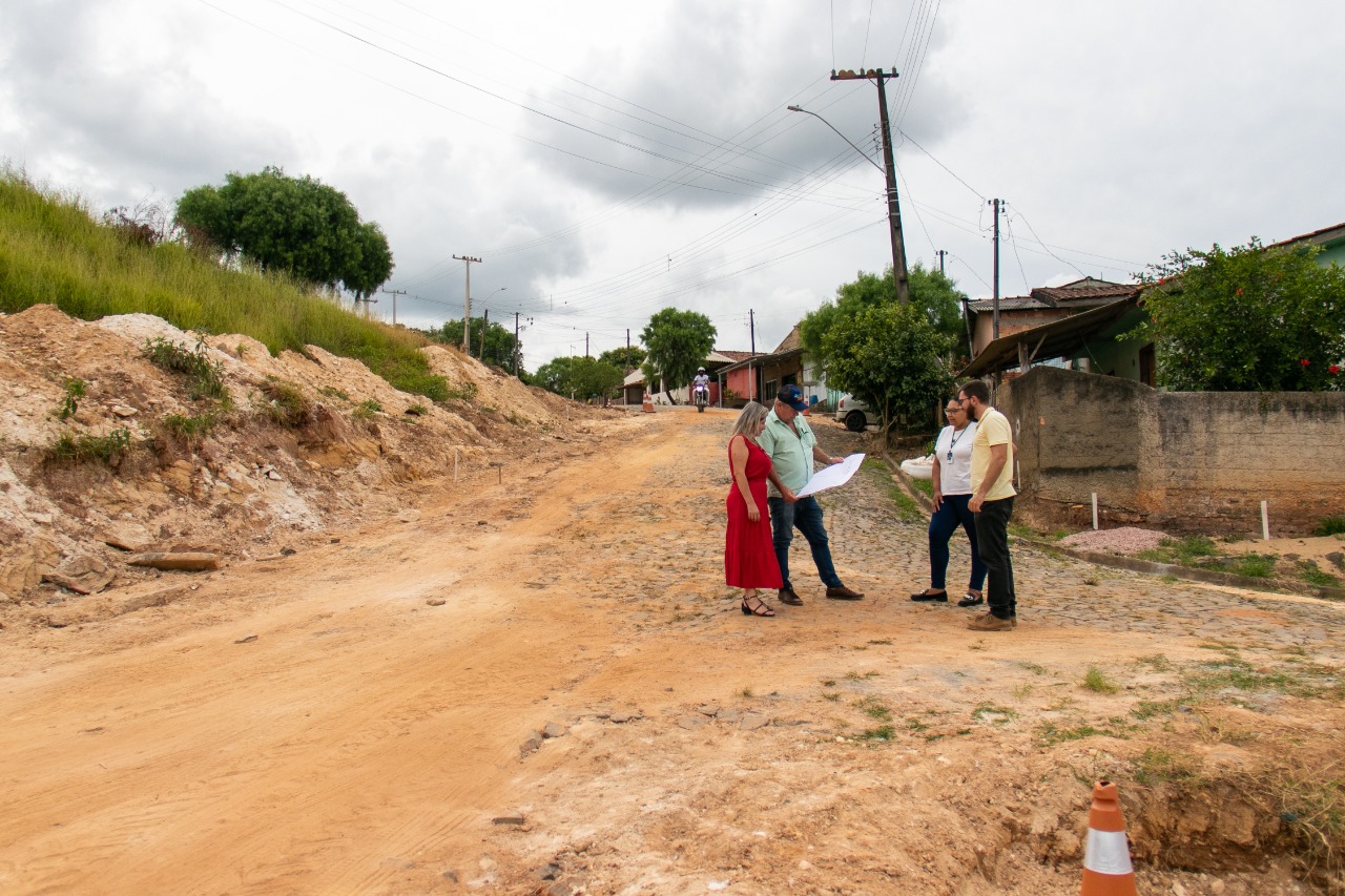 Prefeitura de Tibagi inicia pavimentação na Vila Vicentina