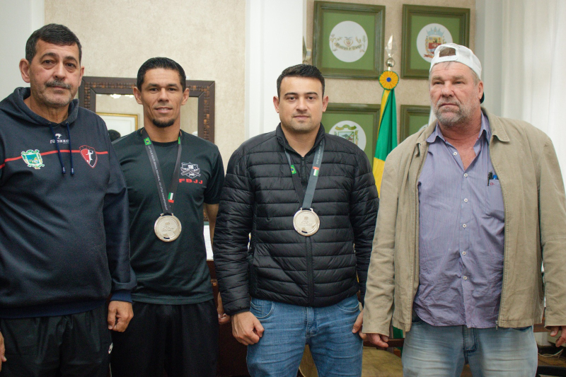 Atletas de Tibagi conquistam duas pratas em campeonato internacional de jiu-jitsu